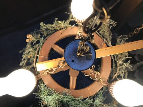 Vintage Wagon Wheel Country 3 Light Hanging Chandelier Ceiling Fixture 19' Chain - Picture 12 of 22