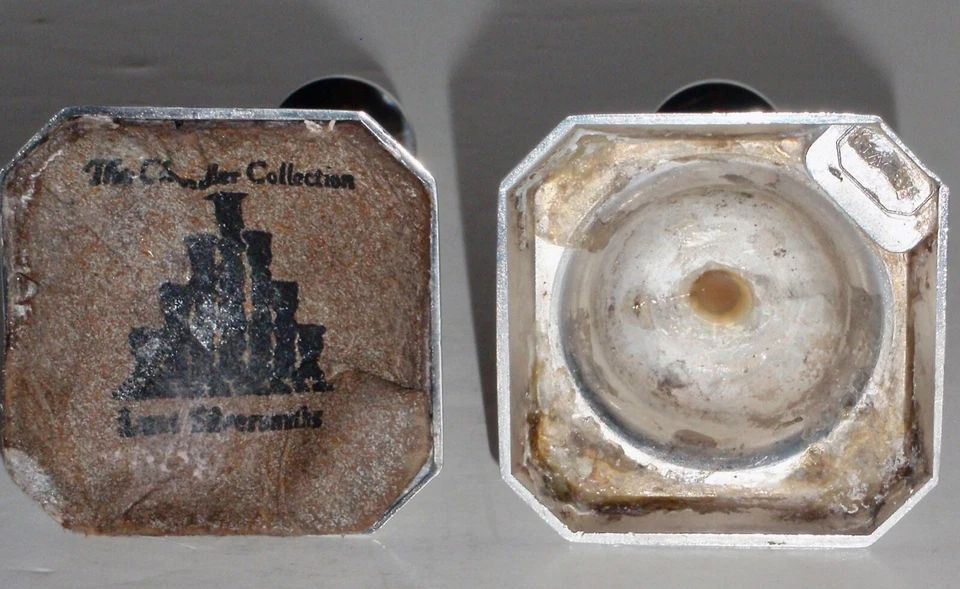 De colección - Par de candelabros de colección de velas de latón plateado Lunt de 4 1/4" Foto 3 de 4