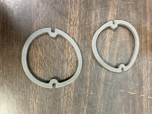 1955 1956 1957 CHEVY TRUCK PARKING LIGHT LENS GASKETS NEW REPRODUCTION PAIR 622 - Picture 2 of 2