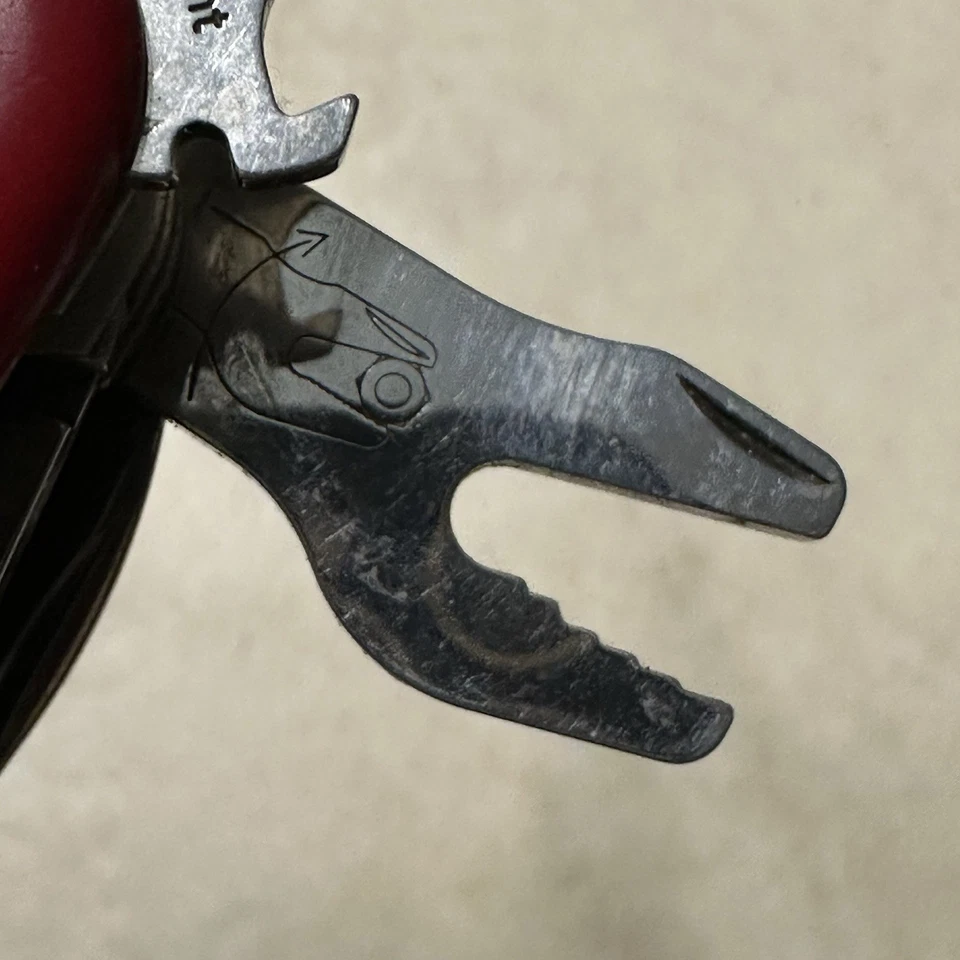 Navaja suiza Wenger surtido raro con llaves Allen Foto 3 de 4