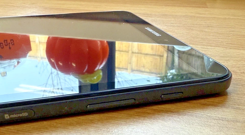 Samsung Galaxy Tab A 10.1" 2016 SM-T585 Black Unlocked 16GB Android Tablet - Image 2 of 4