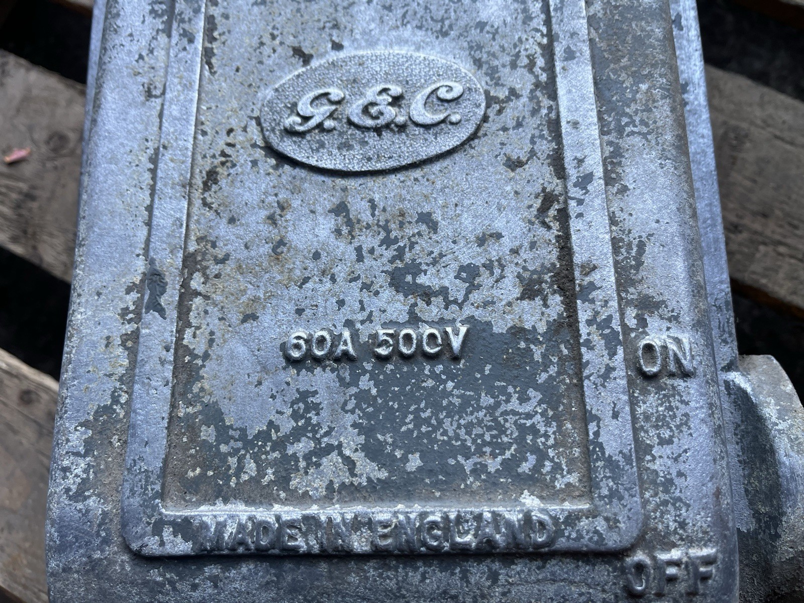 Large Vintage GEC Aluminium Mains Power Switch Box - Light / On Off Switch