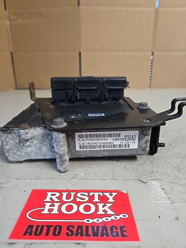 1999 Dodge Intrepid Chrysler Concorde P04606936AD TRANSMISSION CONTROL MOD. TCM Foto 2 de 4