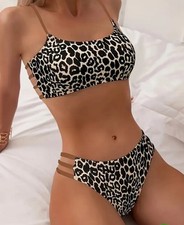 Gorgeous Leopard Print Bikini With Stunning Design To Back & Bottoms Size 16
