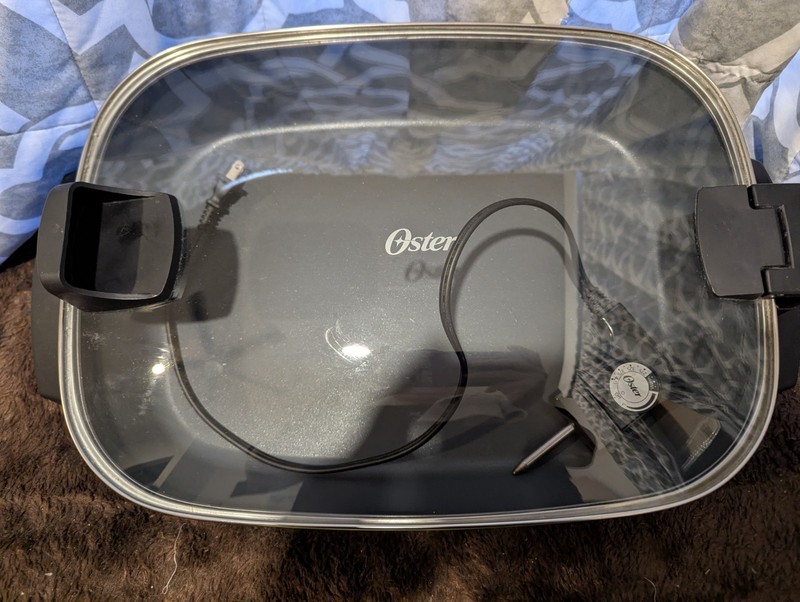 Oster Electric Skillet 4qt Non-Stick Temp Control Glass Lid Black 1200W