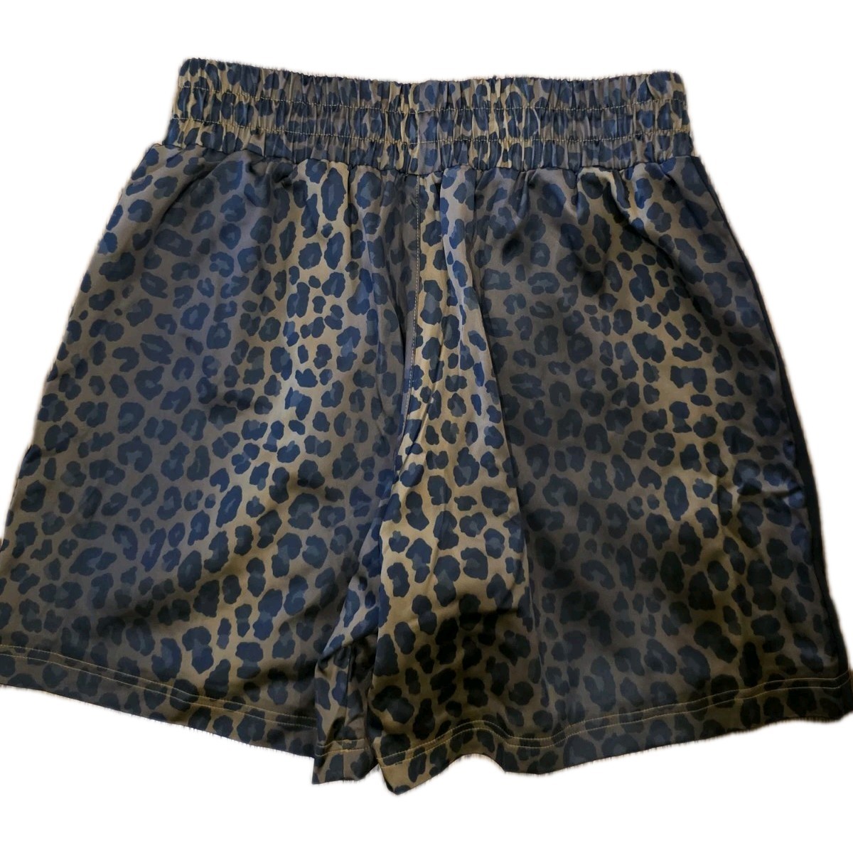 【adidas originals】SATIN SHORTS★レオパード adidas Originals Leopard Satin Womens Shorts Multi Color