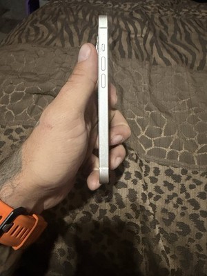 Apple iPhone 14 - 128 GB - White (Unlocked). Battery Health 100
