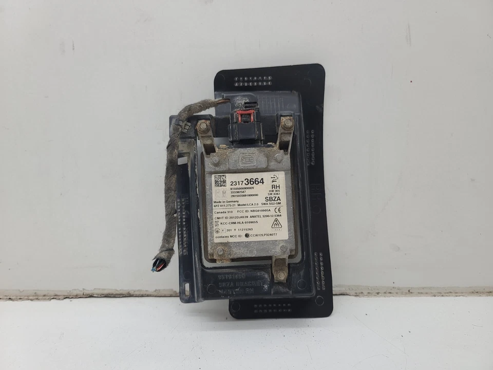 2013 - 2016 Buick Encore Rear Blind Spot Sensor RH 23173664 OEM - Imagen 2 de 3