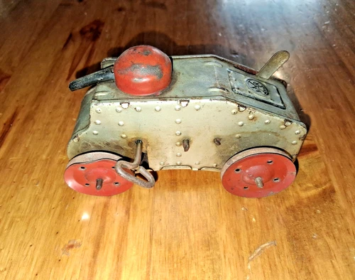 Vintage Tin Wind up Tank Marx toys
