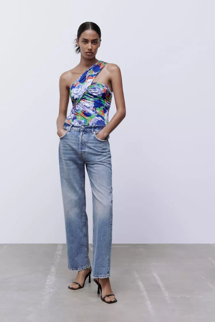 Zara hotsell floral bodysuit