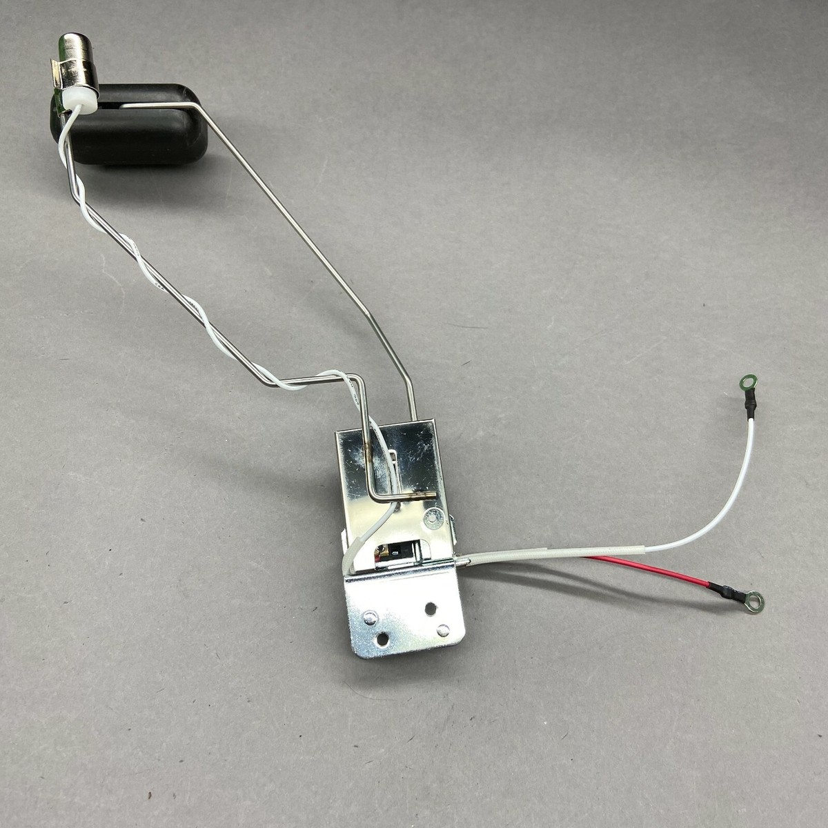 83320-69085 sensor fuel level sender gage assy for LAND CRUISER