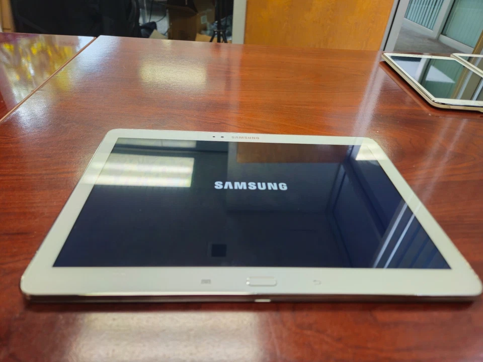 Used Samsung Galaxy Note 2014 Edition SM-P600 32GB, Wi-Fi, 10.1in - White - Image 2 of 4