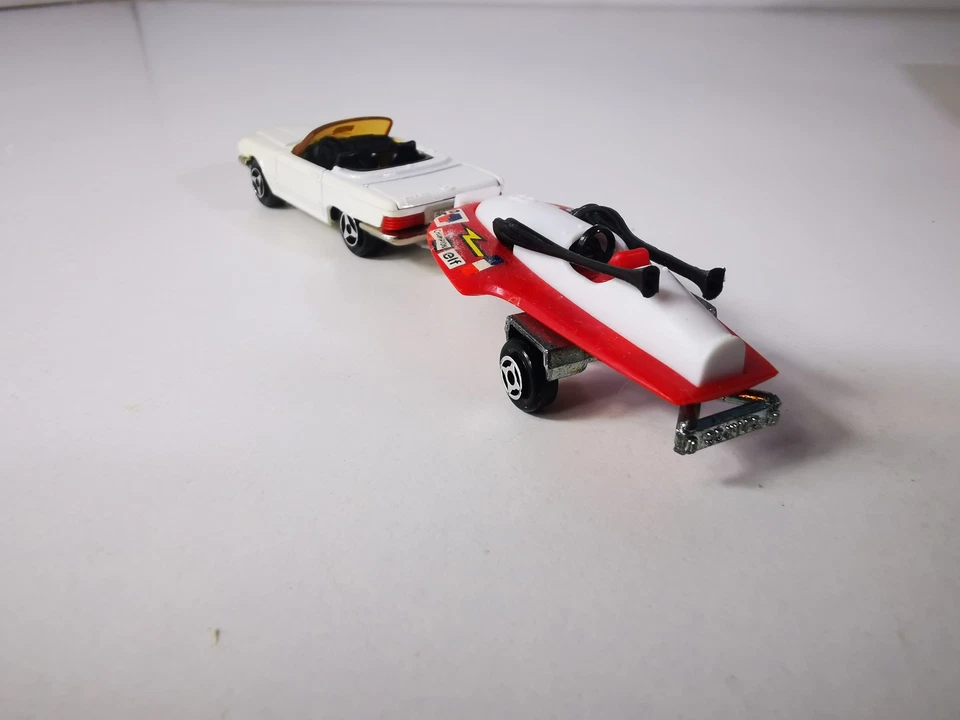 Miniature Rare Majorette Mercedes 350SL + Bateau Course + Remorque Échelle 1:60 - Photo 3/4