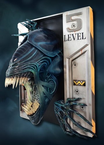 HCG Aliens Queen 1/1 Wall Sculpture Statue Life Size Figure Limited 2019 Unused - Picture 6 of 13
