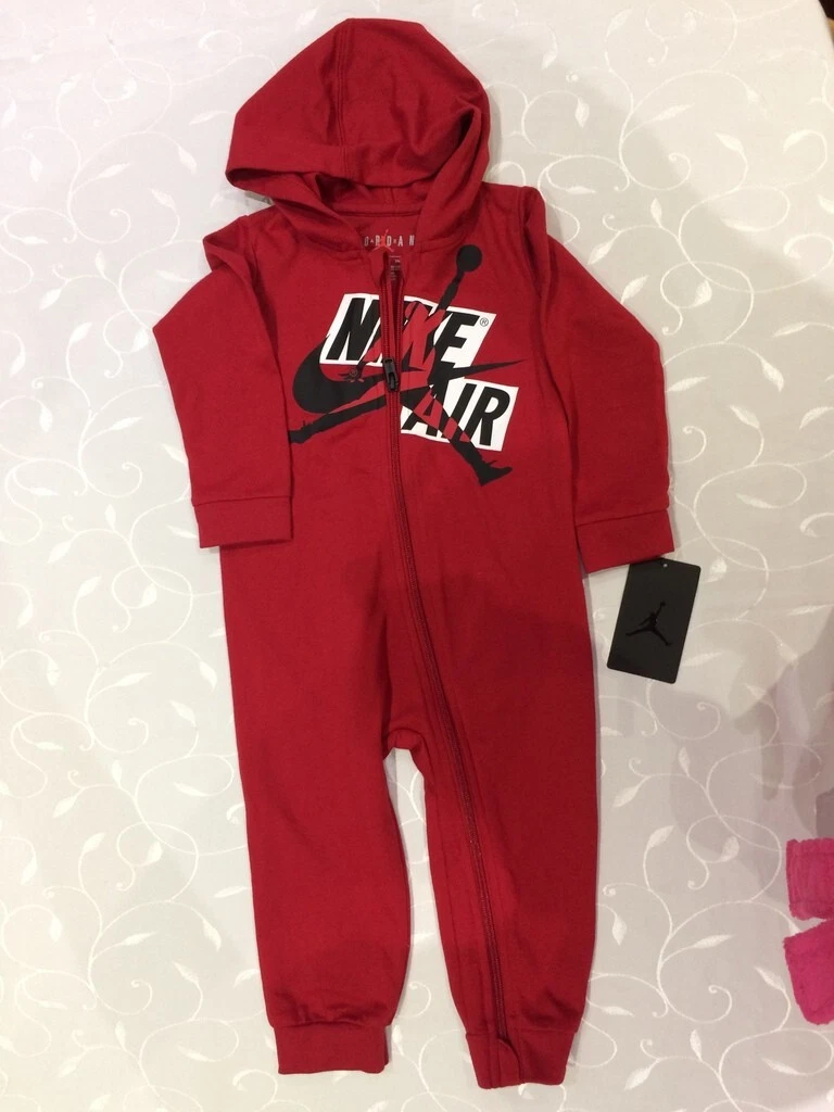 Nike babygrow top