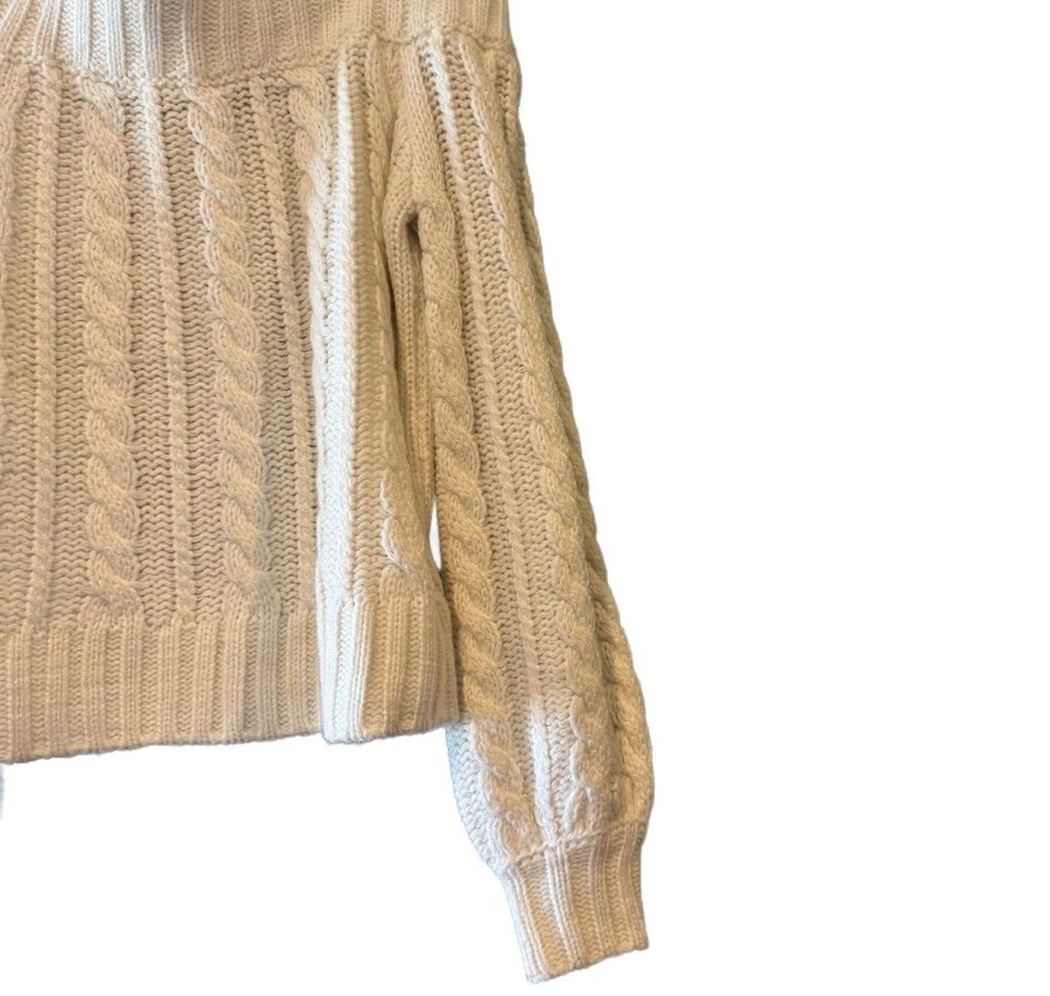 Suéter para mujer, Forever 21, tejido con cable, fuera del hombro, crema, talla pequeña Foto 3 de 4