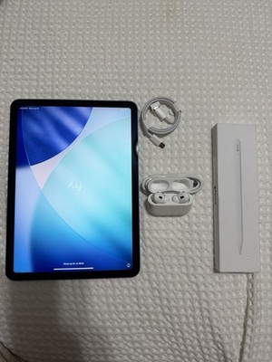 Apple iPad 2022 A16 W/ Apple Pencil 2 GENERATION W/ Apple AirPods Pro