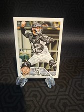 2023 Topps Series One Baseball Yasmani Grandal /99