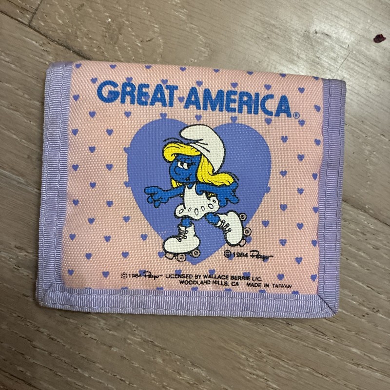 Vintage 1984 Smurfette skating wallet tri-fold Great America pink purple hearts 
