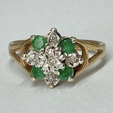 Ring 9 kt Gold Smaragd & Diamant 3,05 g Clust...