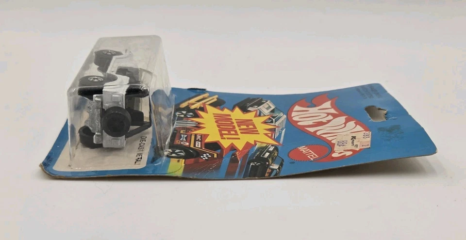 Hot Wheels (New Model) Jeep CJ-7 #3259 Golden Eagle 1981 New Old Stock Sealed - Image 3 of 4