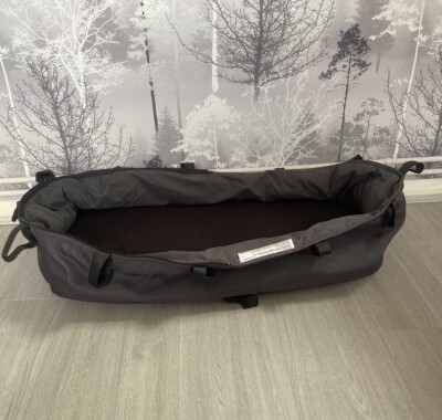 BUGABOO CAMELEON 1 2 3 dunkelgraue Babywanne mit Matratze und Holzgestell 