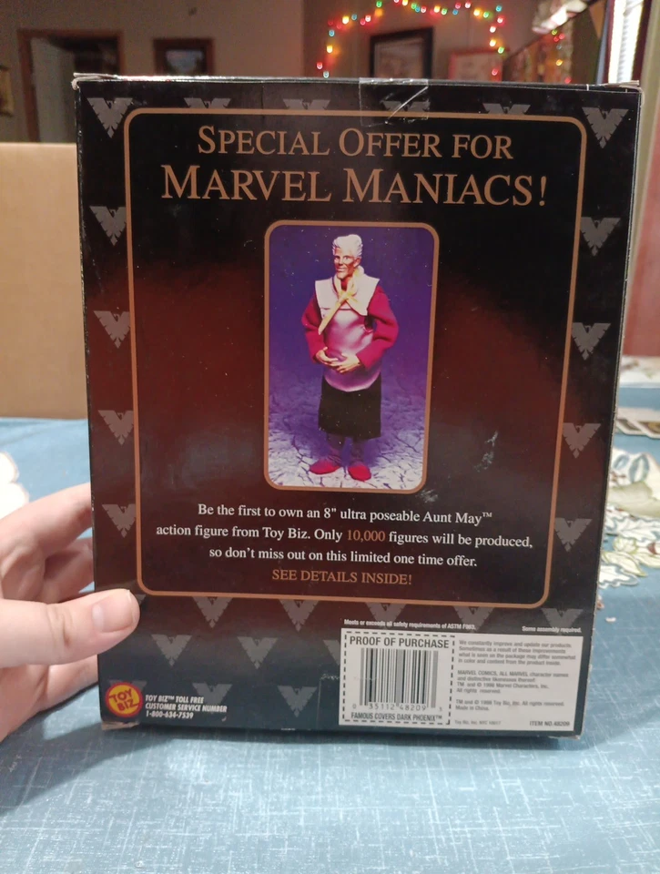 Famous Cover Series Collectible Action Figure Dark Pheonix 8" Figure - Image 2 of 3