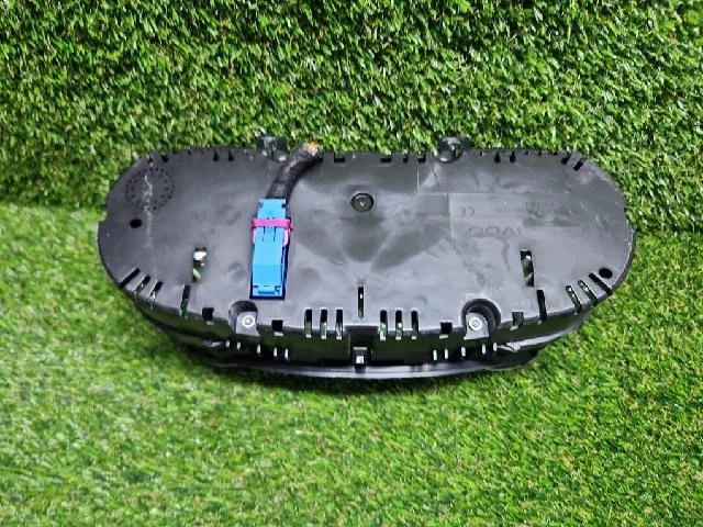 Volkswagen Golf TDI 2010 grupos de instrumentos 5K0920870E Foto 2 de 4