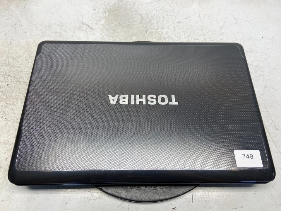 Toshiba Satellite A665-S6050 Intel i3-M350 2.27GHz 4 GB NO HDD - Image 2 of 4