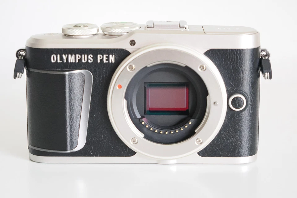 Olympus PEN-E PL9, NUR/ONLY Body, 2.920 Klicks, MFT Micro Four Thirds, schwarz - Bild 2 von 4