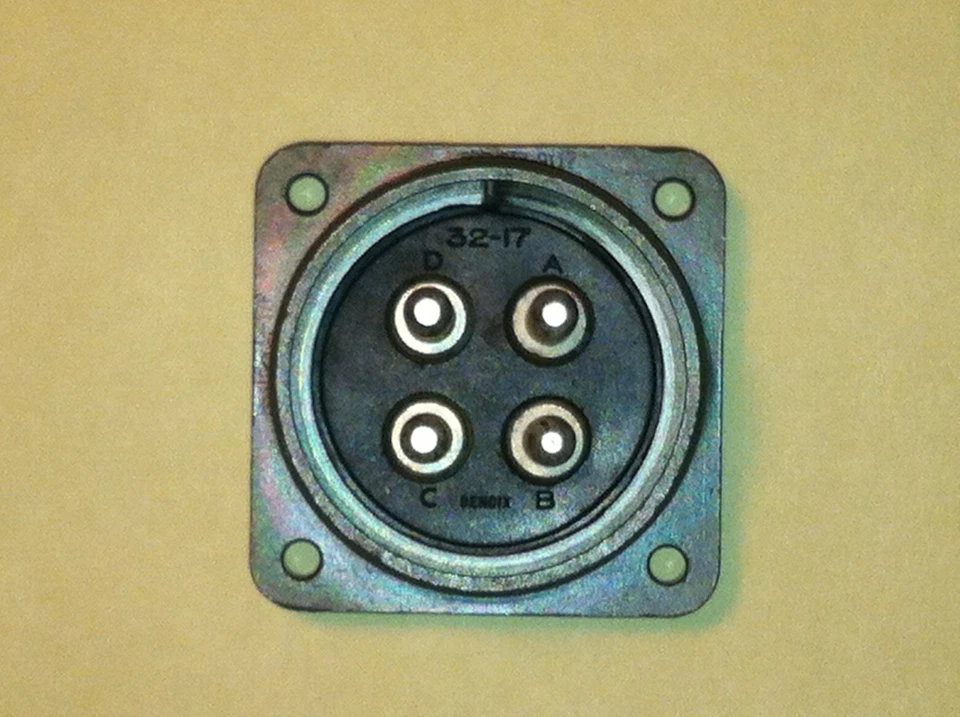 Bendix MS3102R32-17P Mil Spec Circular Connector NSN 5935-00-834-6220 - NOS - Image 2 of 3