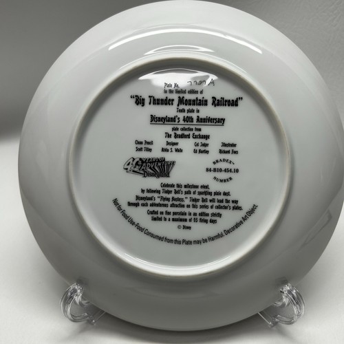 Big Thunder Mountain Disneyland's 40th Anniversary Collectable Plate W/COA - 第 2/5 張圖片