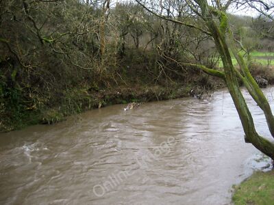 Foto 6x4 Hyndburn Brook Clayton-Le-Moors Der Wasserlauf in voller Flut s c2010