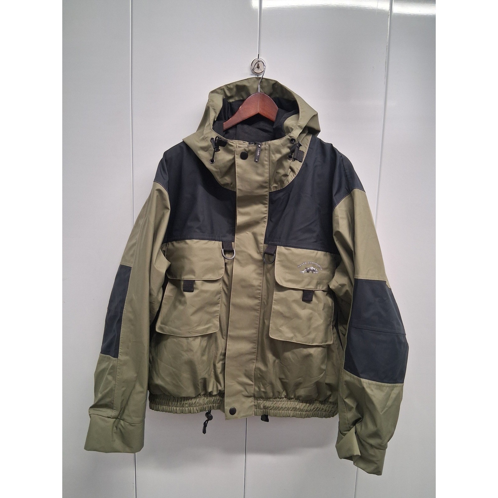 Wright and Mcgill Big Horn Jacket Mens Green Fishing Wading Hooded Coat Sz M video thumbnail