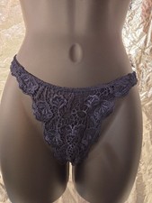 NEW Vintage Jolie Intimates Navy Embroidered Lace Thong Size 6 Medium