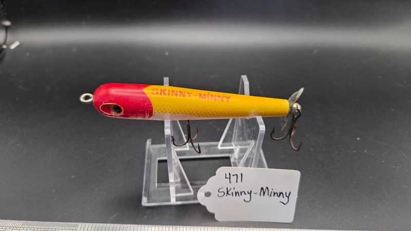 Lot 471  Vintage Arborgast Skinny Minny 4" Fishing Lure Red Yellow