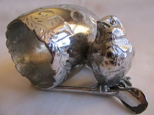 Villiers & Co. Napkin Ring with a Chick on a Wishbone "Dinna Forget"