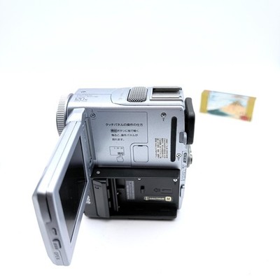 SONY Handycam DCR-PC9 MiniDV Camcorder NightShot Carl Zeiss Lens