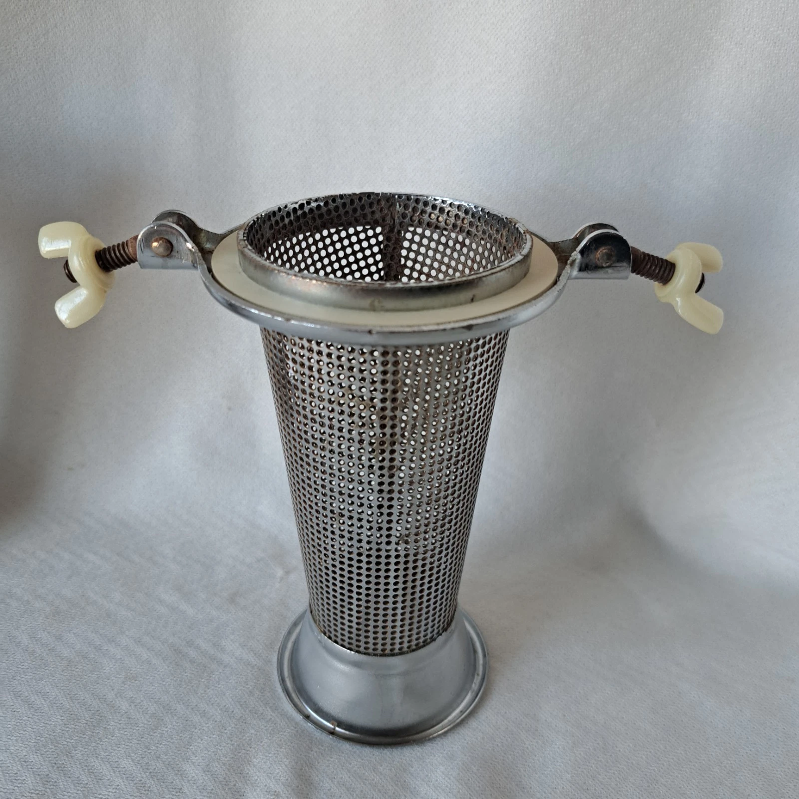 Victorio 200 Strainer Replacement Cone Screen with Gasket and Wingnuts