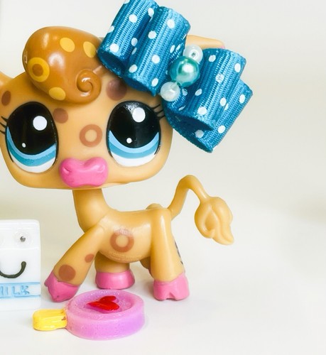 Authentic Littlest Pet Shop # 2307 Tan Brown Spotted Cow Blue Eyes Spots & Dots - Picture 4 of 11