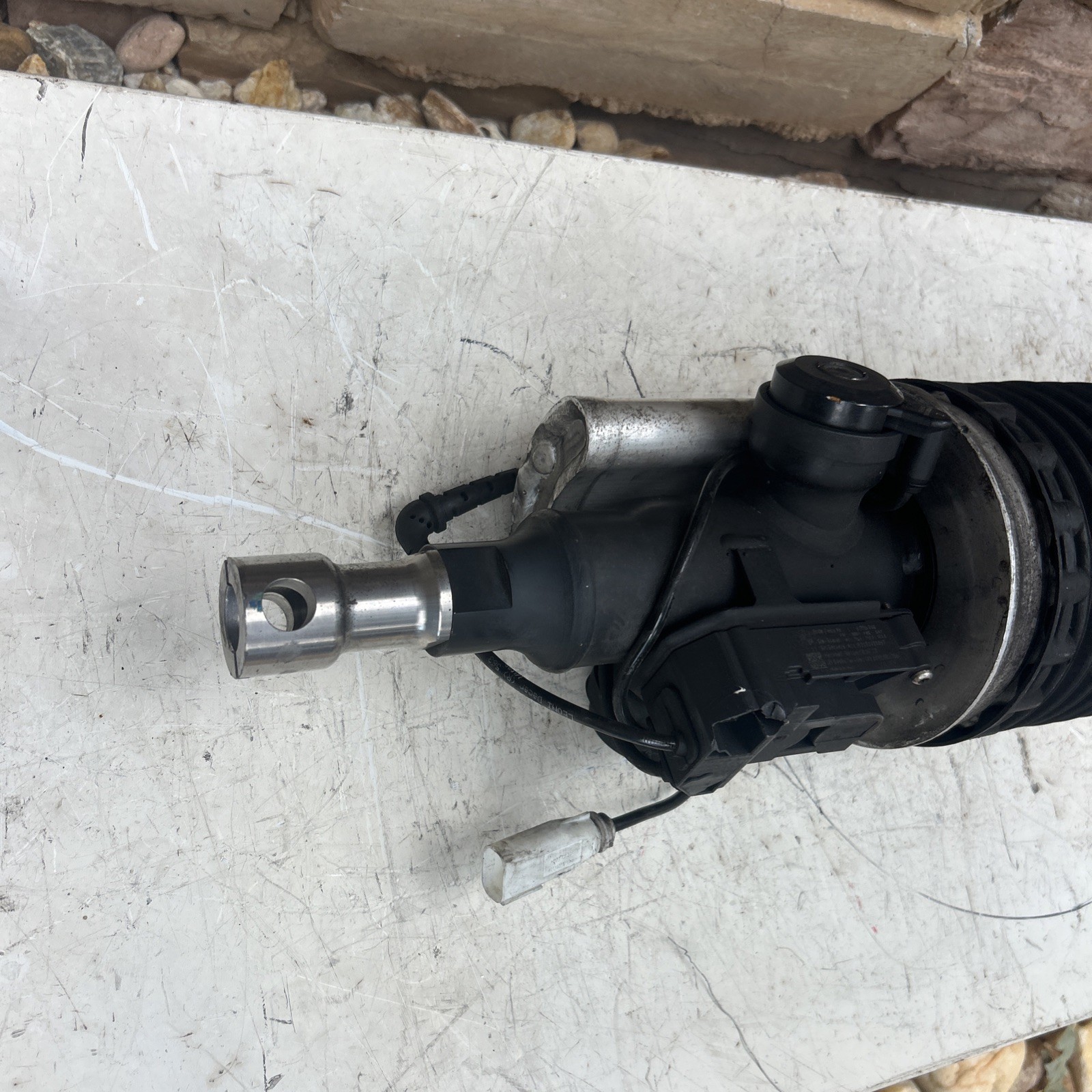 Rolls-Royce Ghost Front Right Air suspension strut P/N 37116892856