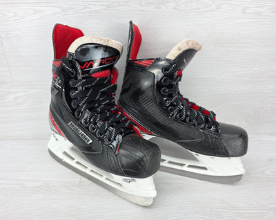 Bauer Vapor X2.5 Eishockey Schlittschuhe Größe UK 3,5 schwarz rot weiß