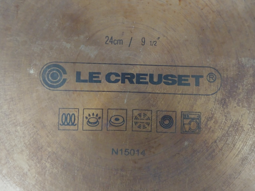 Le Creuset 9.5" Toughened Nonstick Frying Pan #N15014 - No Lid - Nice Condition - Picture 6 of 6
