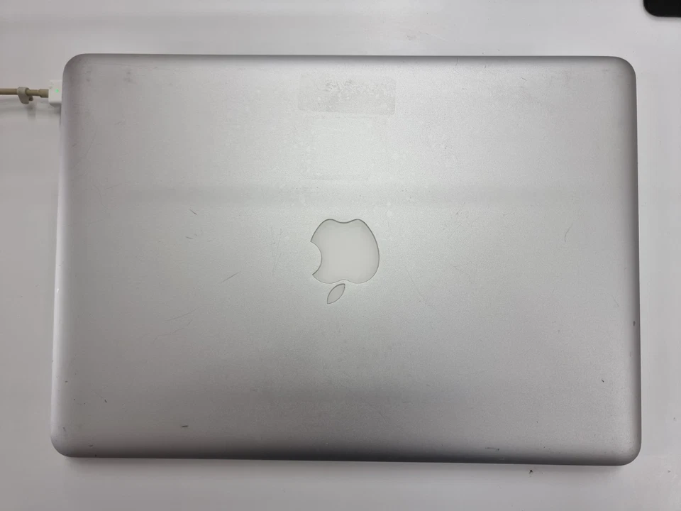 Apple MacBook Pro 13" A1278 Mid 2009 – SSD 128GB – 4GB RAM – Batteria Nuova - Immagine 4 di 4