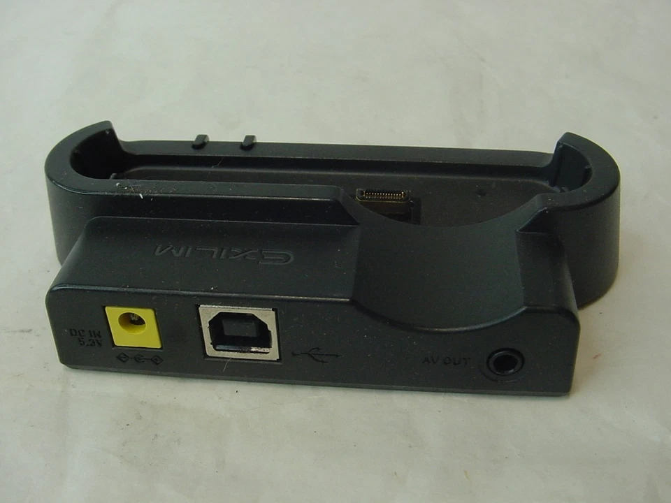 CASIO USB CRADLE CAMERA CHARGER CA-28 - NO POWER CORD INCLUDED - Image 2 of 4