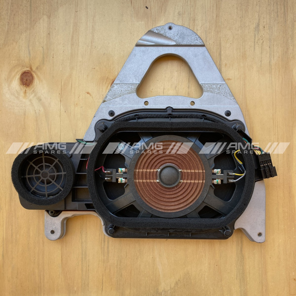 Genuine Mercedes OEM W204 C117 rear left parcel shelf speaker