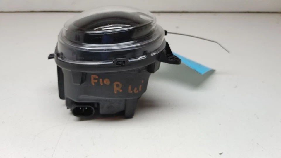 14 15 16 BMW 550I RH ПРОТИВОТУМАННЫЕ ФАРЫ OEM 739.3.152.12R - Изображение 2 из 4