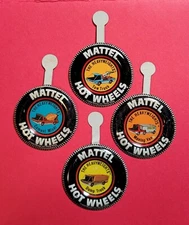 HOT WHEELS HEAVYWEIGHTS - 4 VINTAGE 1969 METAL REDLINE BADGES BUTTONS