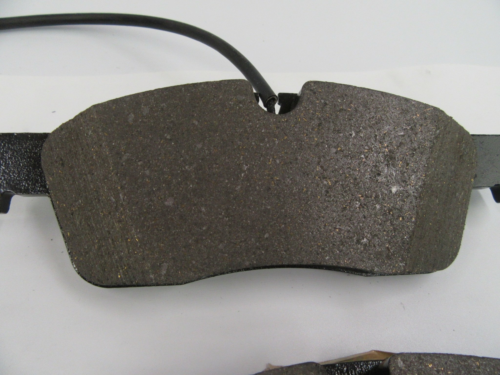 Maserati Levante  front and rear brake pads + FREE OIL FILTER TopEuro #536