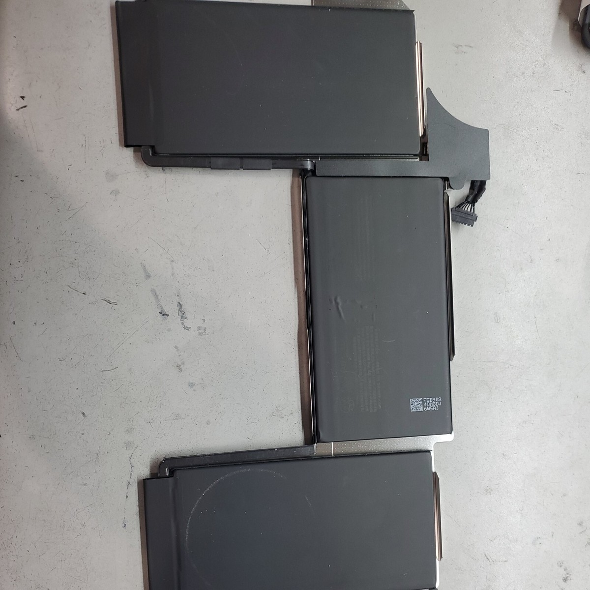 MacBook Air A1932 A2179 battery. Original , cycles less than 250